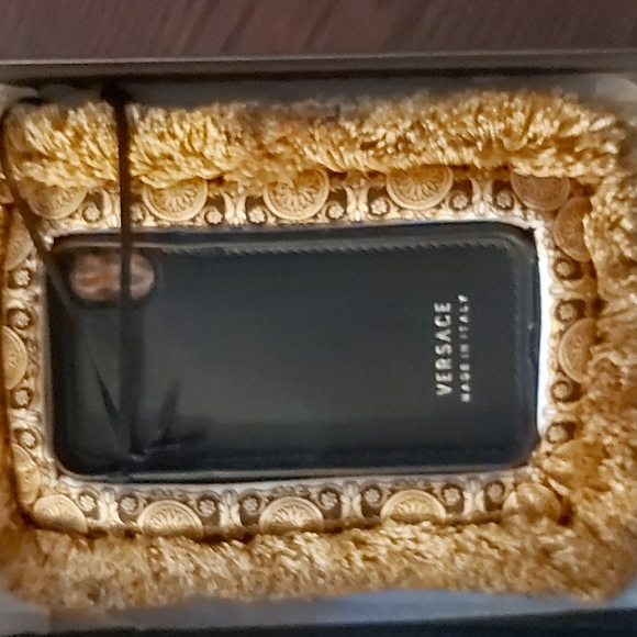 versace iphone x cases - Picture 3 of 3